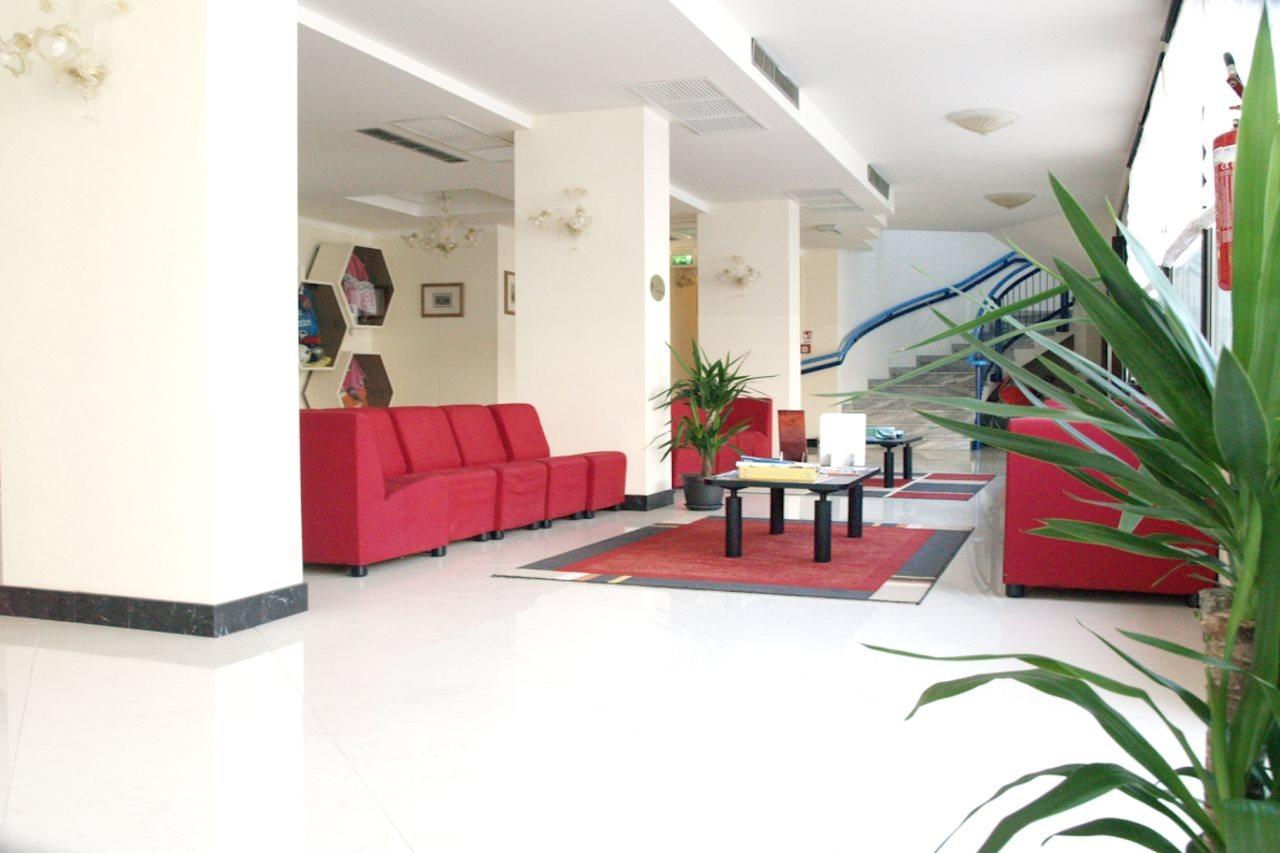Hotel Caravelle&Minicaravelle Lido di Jesolo Exterior photo