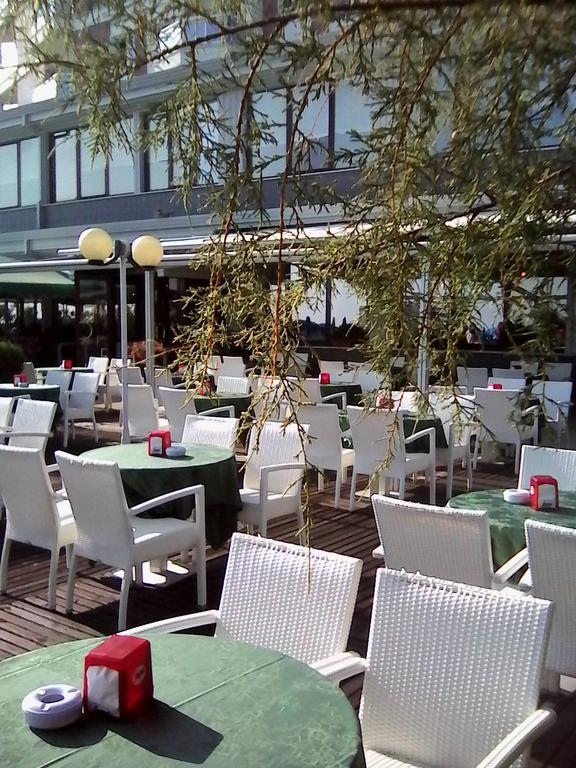 Hotel Caravelle&Minicaravelle Lido di Jesolo Exterior photo